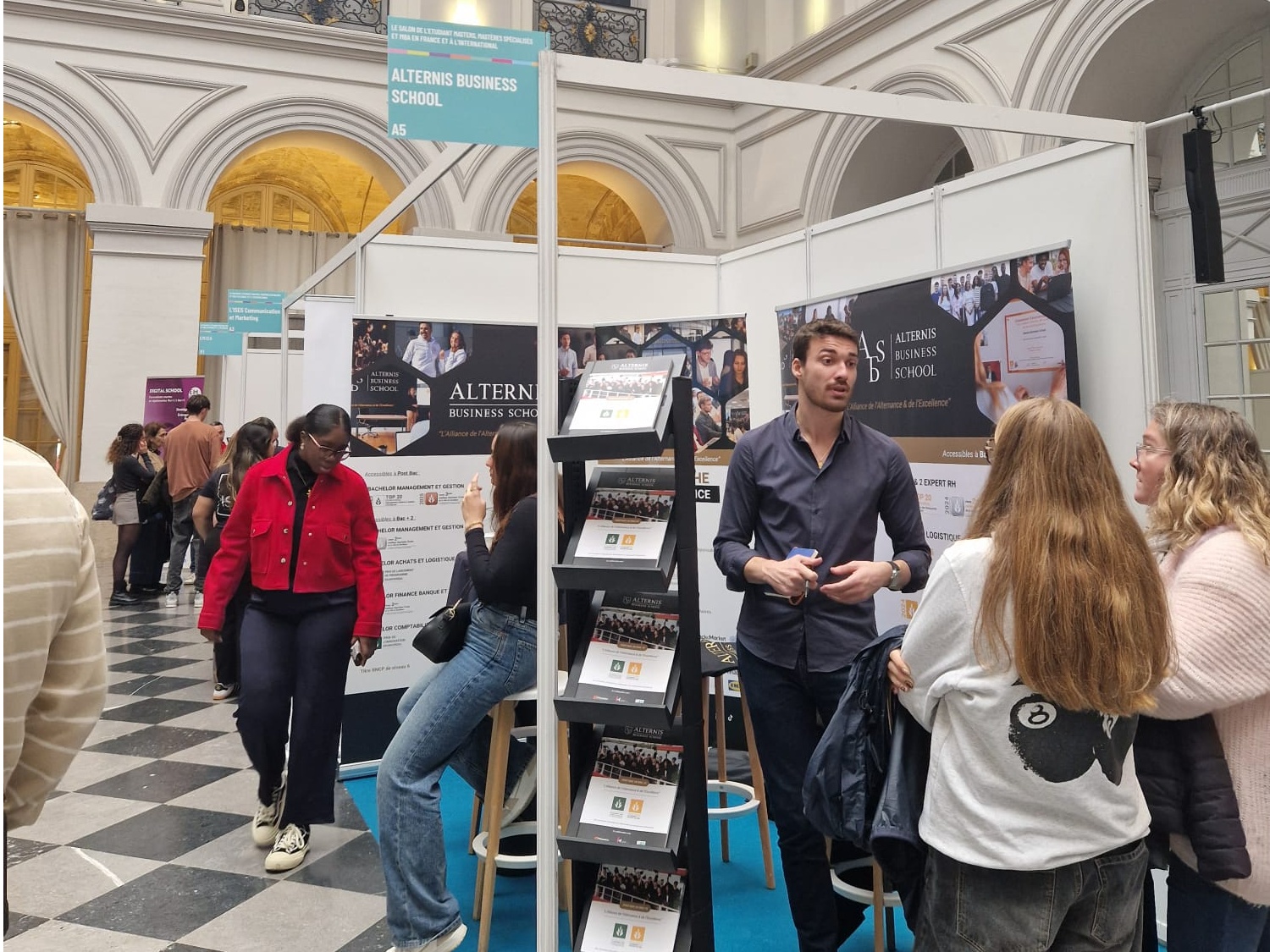 Objectif rentrée 2026 : ALTERNIS au salon des masters de L'Étudiant à Bordeaux.